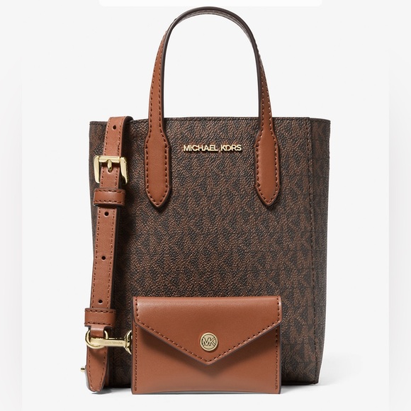 Michael Kors Handbags - Michael Kors Vincent Brown Tote Bag